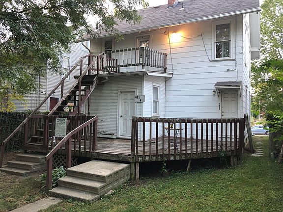2nd image of 425 14th Ave