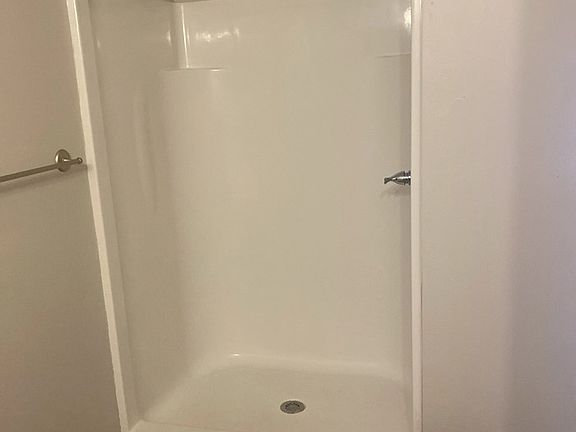 3rd image of 2601 Crisnic Ct #2601