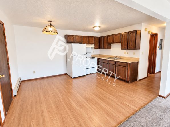 2627 Acacia Ave