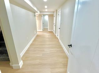 851 Audley Rd S #BASEMENT, Ajax, ON L1Z1M5