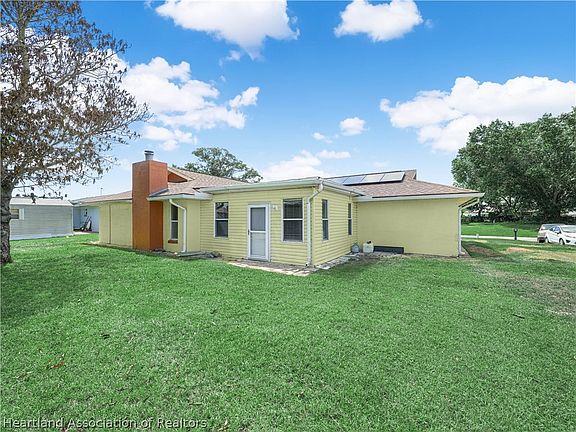 3rd image of 1719 Pasco Dr