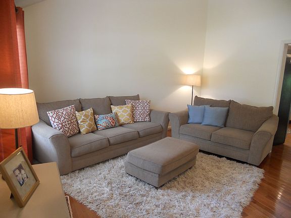 4th image of 765 Hickory Woods Dr