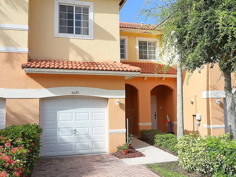 5075 SE Mariner Garden Cir — Photo 16