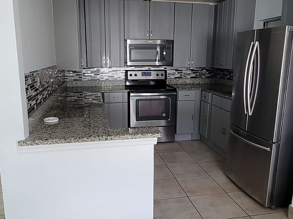 3rd image of 7018 N Grady Ave