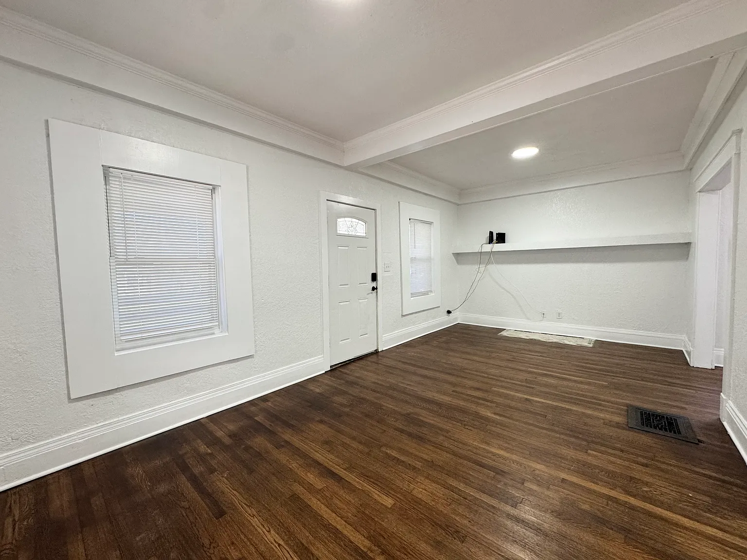 4 bed, 1900 sqft, $1,550 — Photo 4