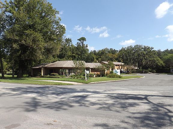 4th image of 85 Debarry Ave