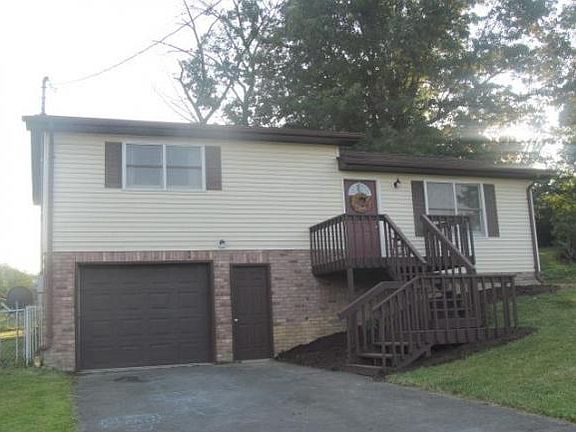 2nd image of 192 Woodlawn Cir