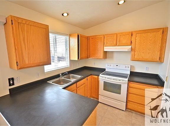 3rd image of 8973 W Newhouse Dr