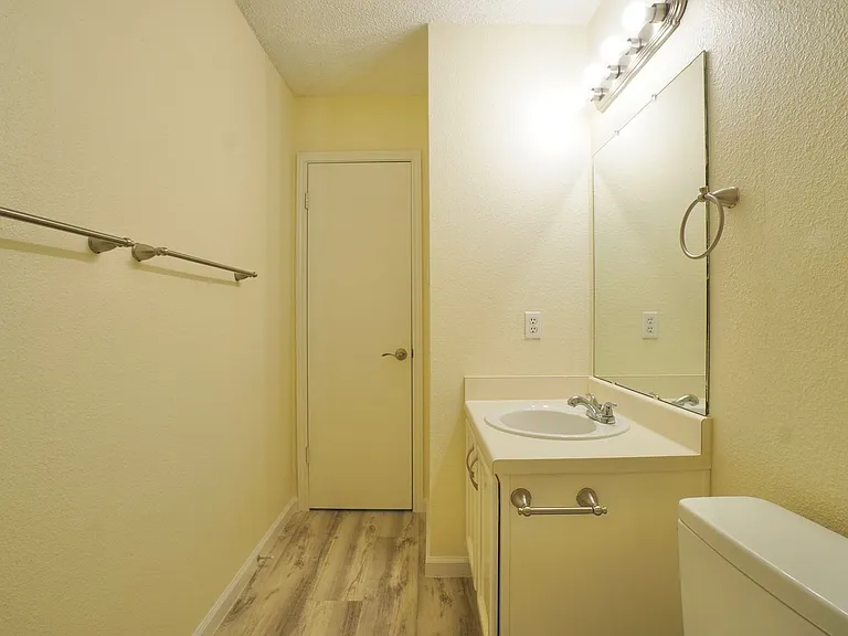 13102 Staton Dr — Photo 21