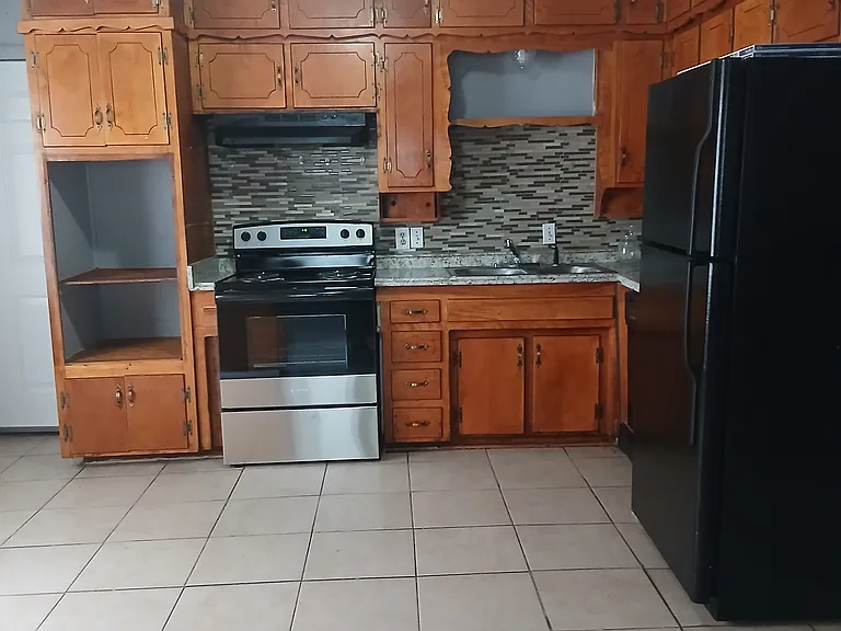 4501 Burke Rd — Photo 10