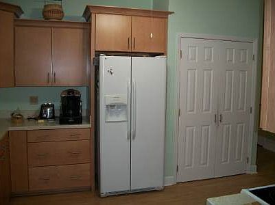 4th image of 23354 Elmwood Ln