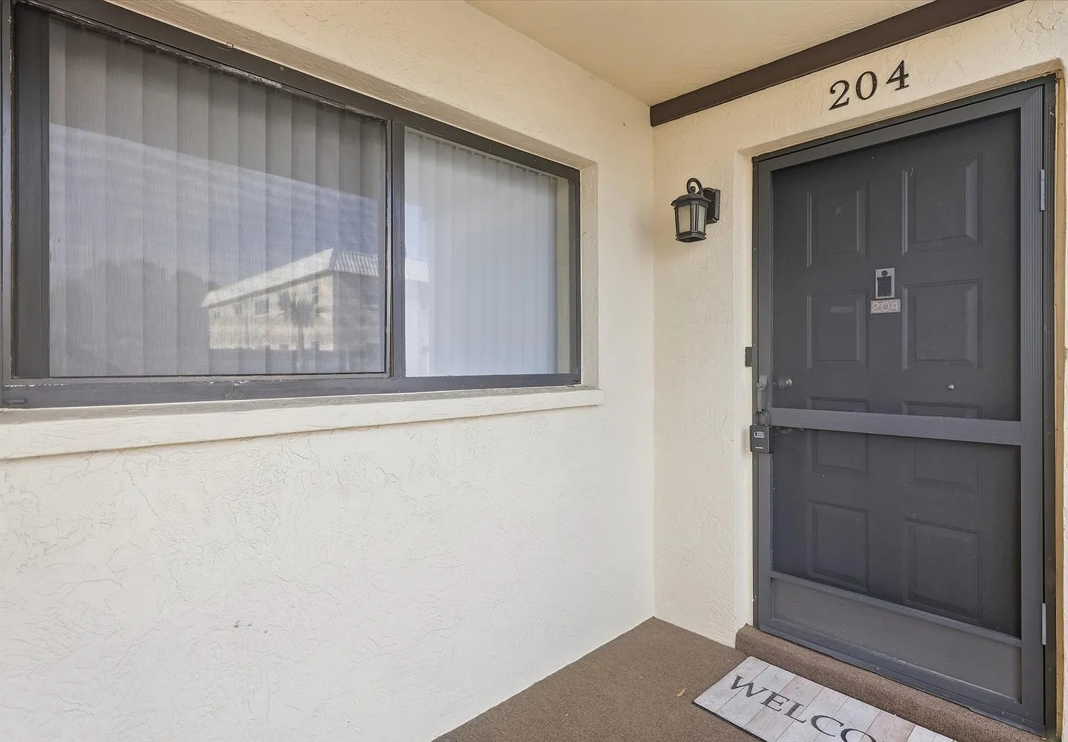 2 bed, 909 sqft, $3,500 — Photo 2