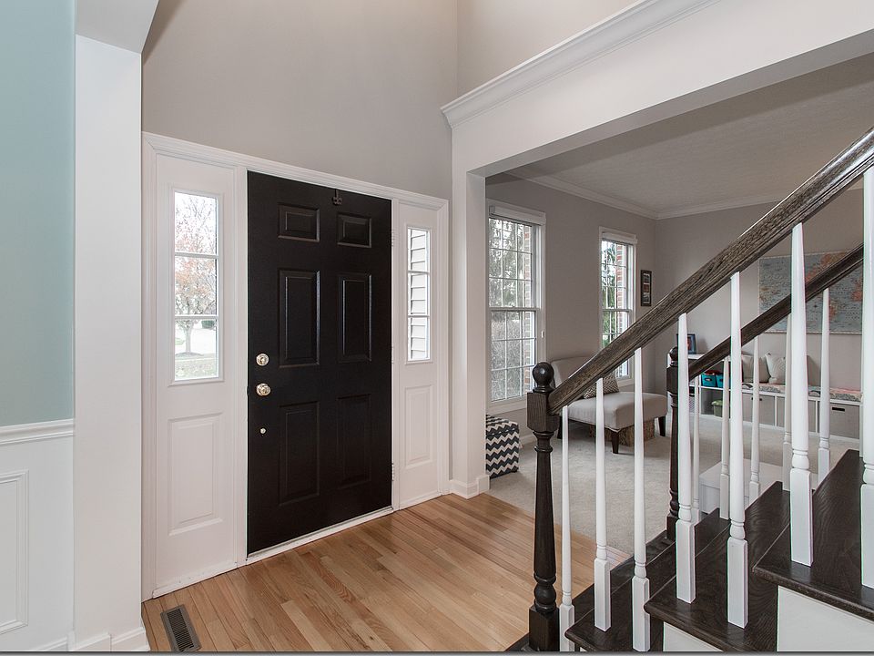 1st image of 571 Bridgeside Dr