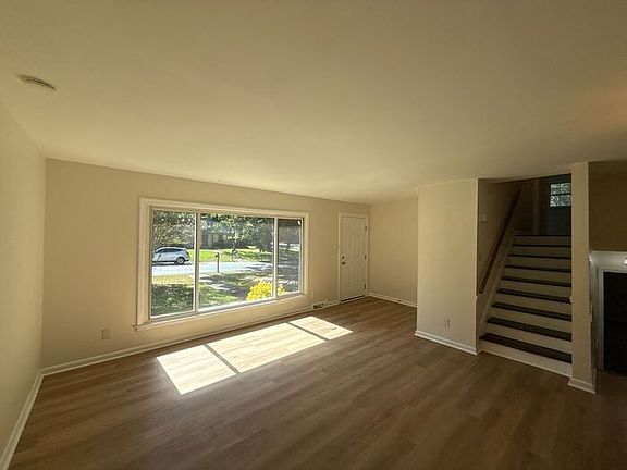 2nd image of 6201 Bonnybrook Ln