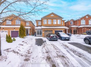 967 Ledbury Cres, Mississauga, ON L5V 2R3
