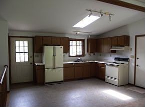 5th image of N1897 Virginia Dr