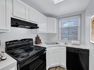 River Hill Apartments, Washington, DC 20032