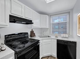 River Hill Apartments