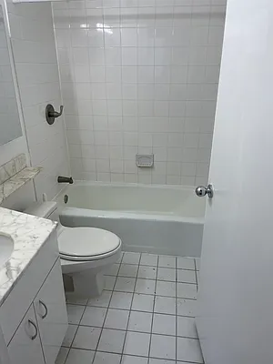 Rented by JSG Realty Corp | media 16