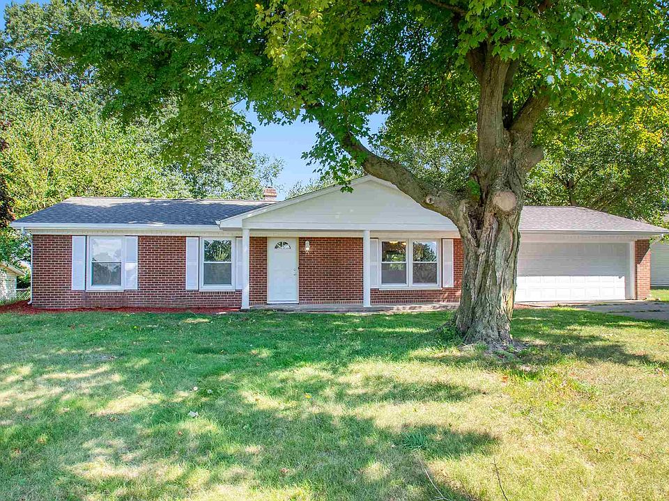1st image of 52710 Walsingham Ln