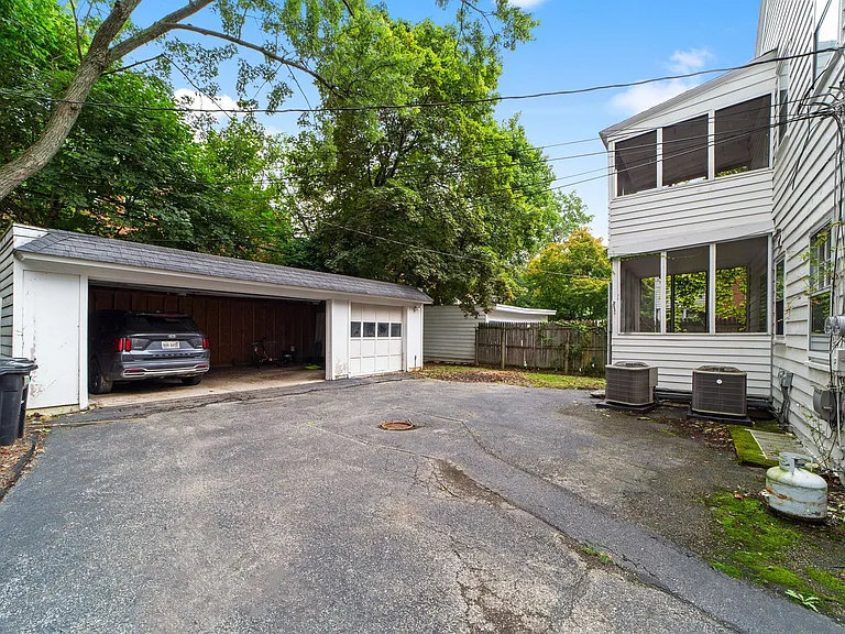 19605 Winslow Rd — Photo 29