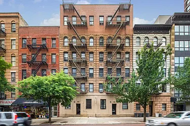 Rented by Jonis Realty