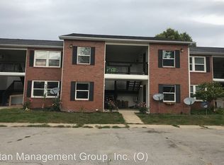 104 E North St APT 8, Rossville, IN 46065