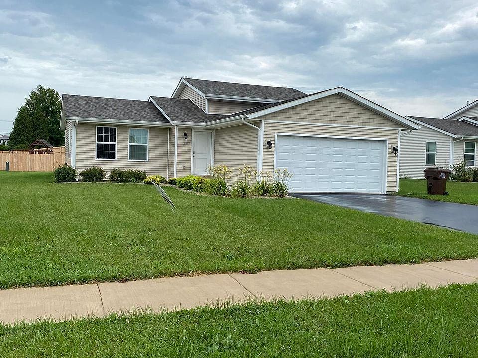 1st image of 2977 Meadowlark Ln