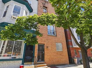 821 S 11th St, Philadelphia, PA 19147