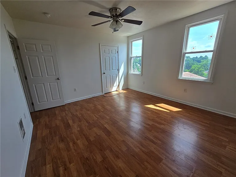 1602 Fallowfield Ave — Photo 29