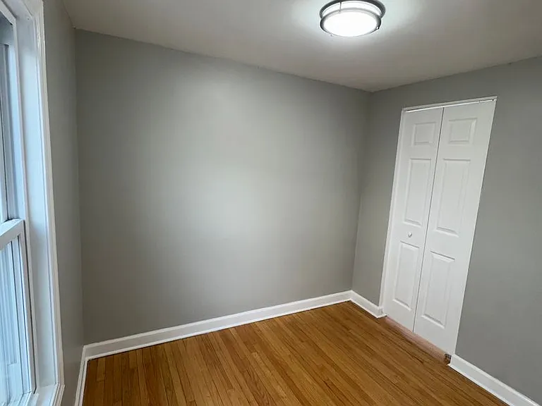 18320 Morris Ave — Photo 15