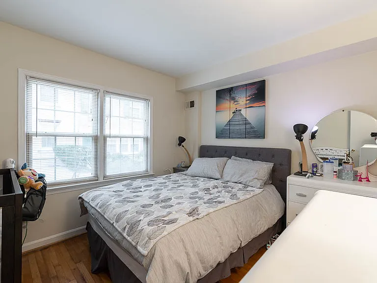 4450 Macarthur Blvd NW #11A — Photo 4