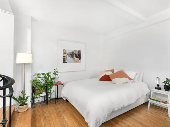 200 West 20th Street 714 image 2 of 5