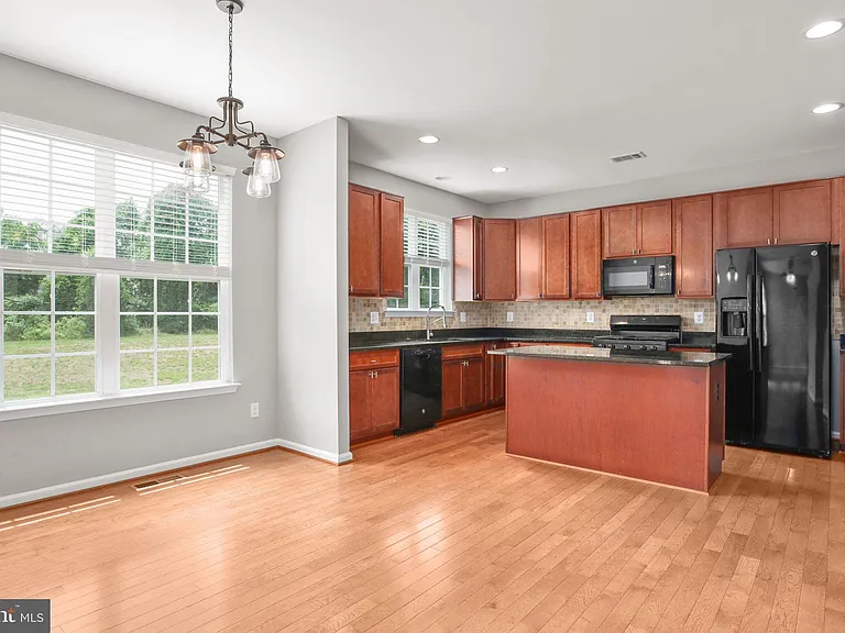 1 Doria Hill Dr — Photo 12