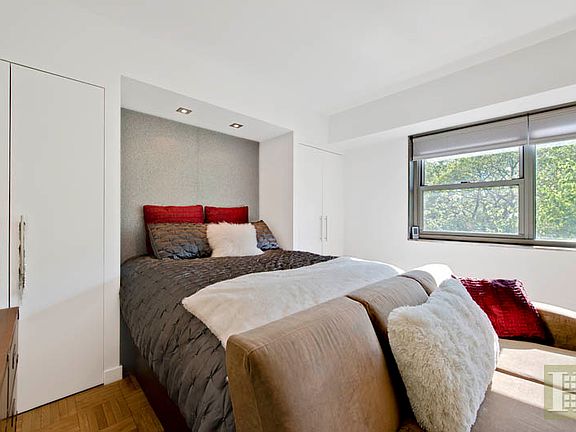 4th image of 270 Jay St APT 4E