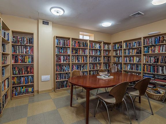 4th image of 166-25 Powells Cove Blvd #15-J