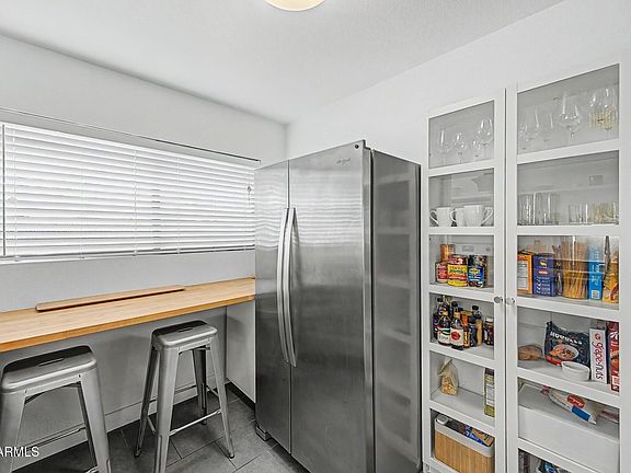 4th image of 749 E MONTEBELLO Avenue #128