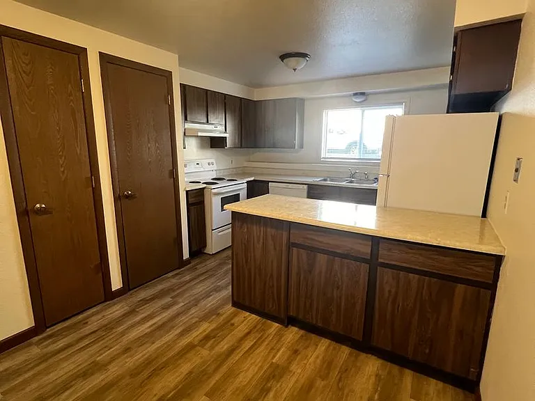 301 Kiwanis Park Ln — Photo 21