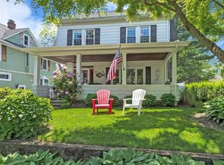 122 Reid Ave, Port Washington, NY 11050