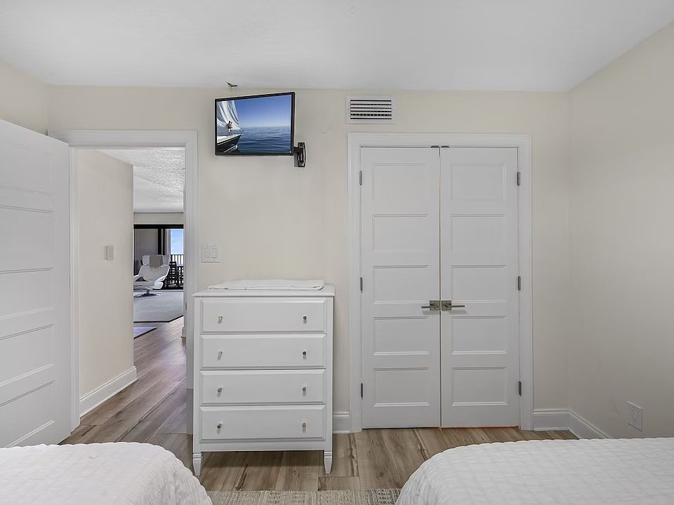 1st image of 140 Monaco St Unit 206