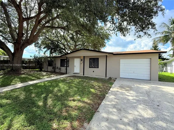 9342 NW 23rd St, Hollywood, FL 33024