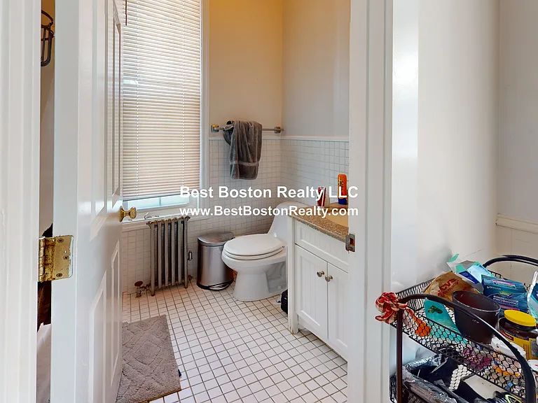 41 Laurel St #1 — Photo 9