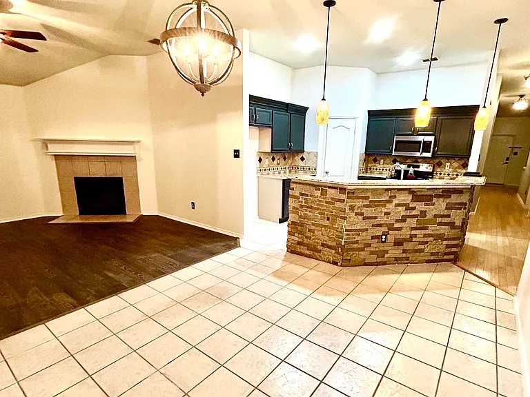 Timber Ridge Dr — Photo 9