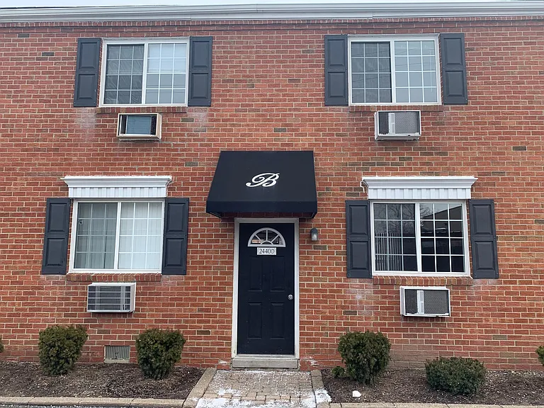 2440 Parmenter Blvd #63 — Photo 21