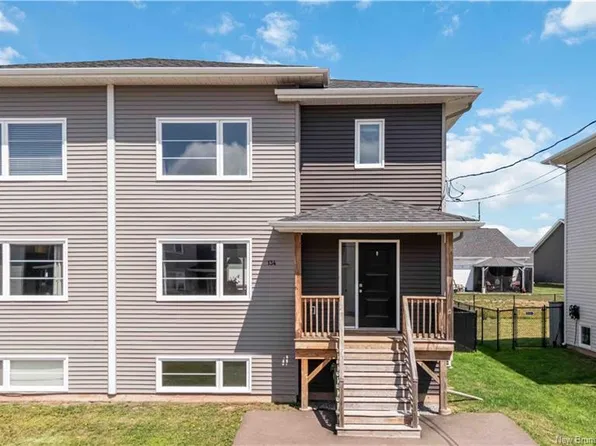 134 Melanie St, Dieppe, NB E1A 9H3