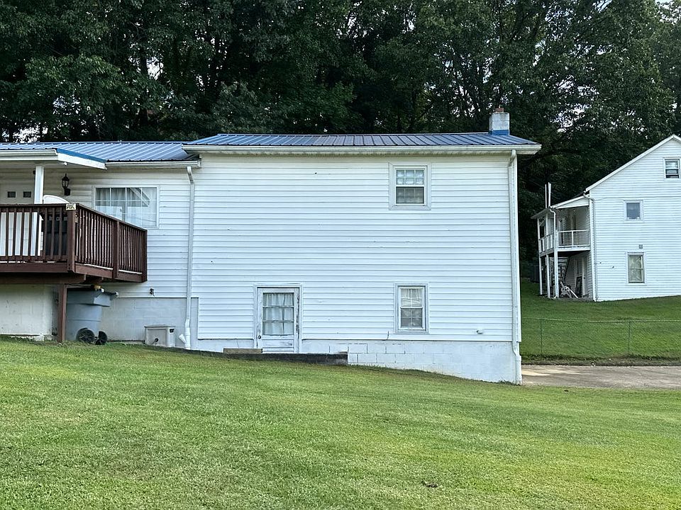 2nd image of 100 Cowan St