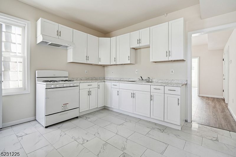 406 Graham Ave, Paterson, NJ 07501 Zillow