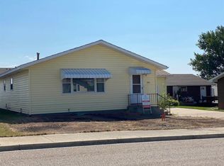 2014 9th Ave E, Williston, ND 58801