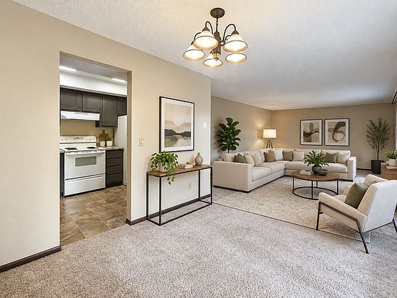 3rd image of 309 E 14th Ave #203B