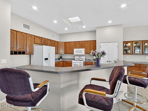 4th image of 8984 S Placita Gama